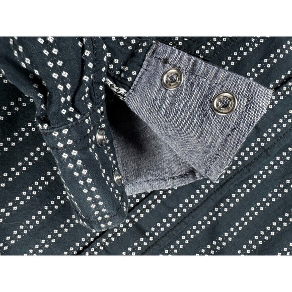 Cody James Western Shirt Mens Large Black White Stripe Sawtooth Pockets Snap - Picture 6 of 16